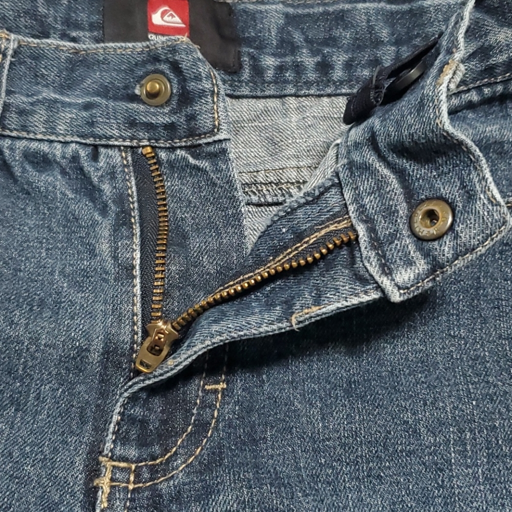 Jeans - Picture 2 of 10